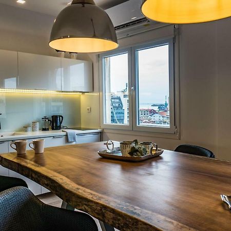 Glossy Lodge Tesalonika Bagian luar foto